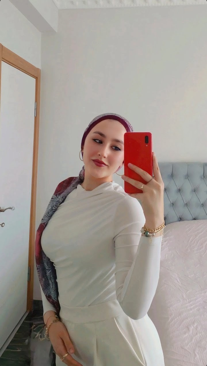 Karaçam Nazik Kadın Escort Zuhal