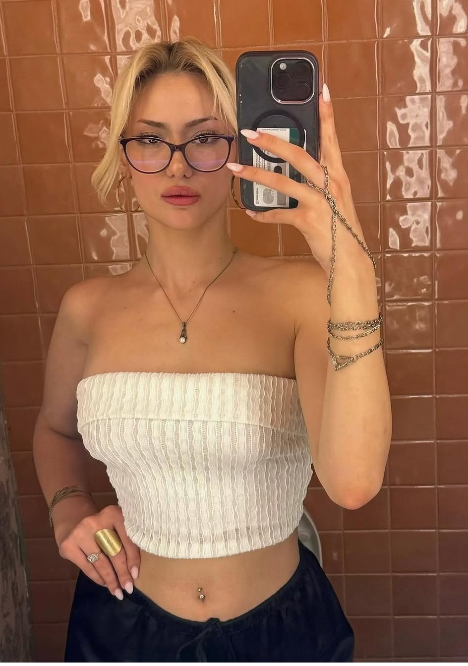 Pınar İdeal Kadın Escort Hazal